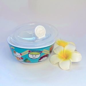 Bowl with lid  NWT!, microwaveable for lunch, food storage, Kawaii Asian design